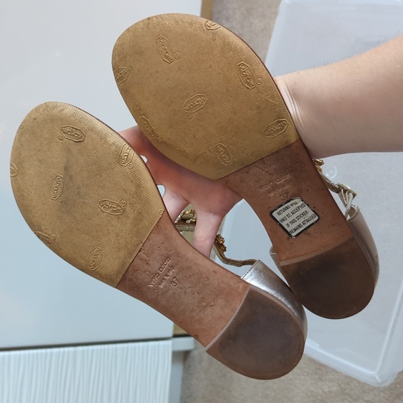 Giuseppe Zanotti Rhinestone Bridal Thong Sandals - Picture 4 of 10